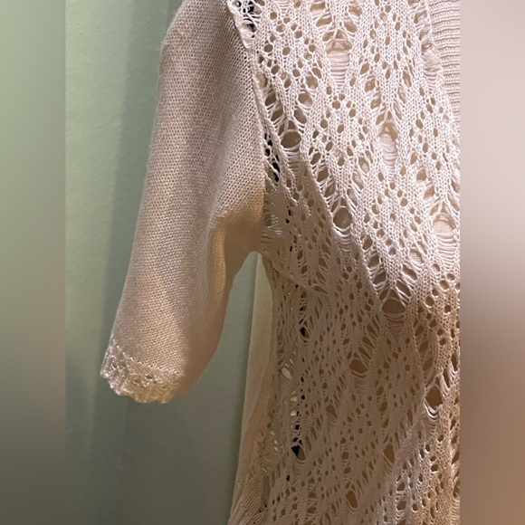 Perceptions White Medium Crocheted Cardigan - Picture 9 of 9